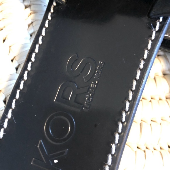 Michael Kors leather flip flops - Picture 4 of 4